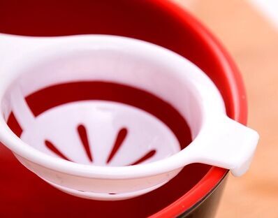 Egg yolk and egg white separator, egg white liquid filter, kitchen egg filter, egg separator, egg strainer Application Scenario