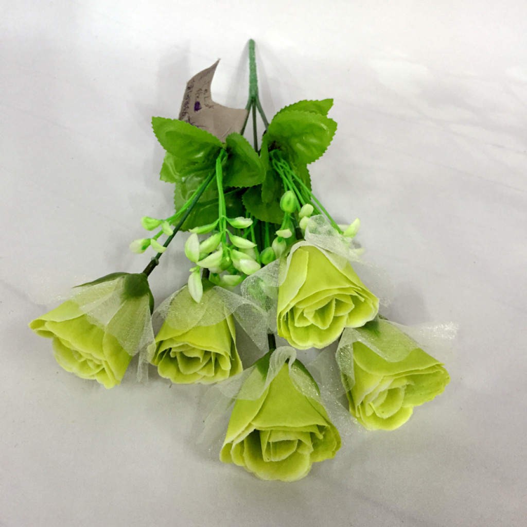 Artificial flower, artificial flower craft flower, 5-head rose net stamens Application Scenario