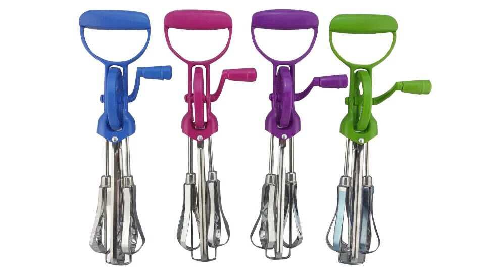 Semi-automatic hand-cranked egg beater, stainless steel egg mixer, mini household hand-cranked blender, egg mixer Application Scenario