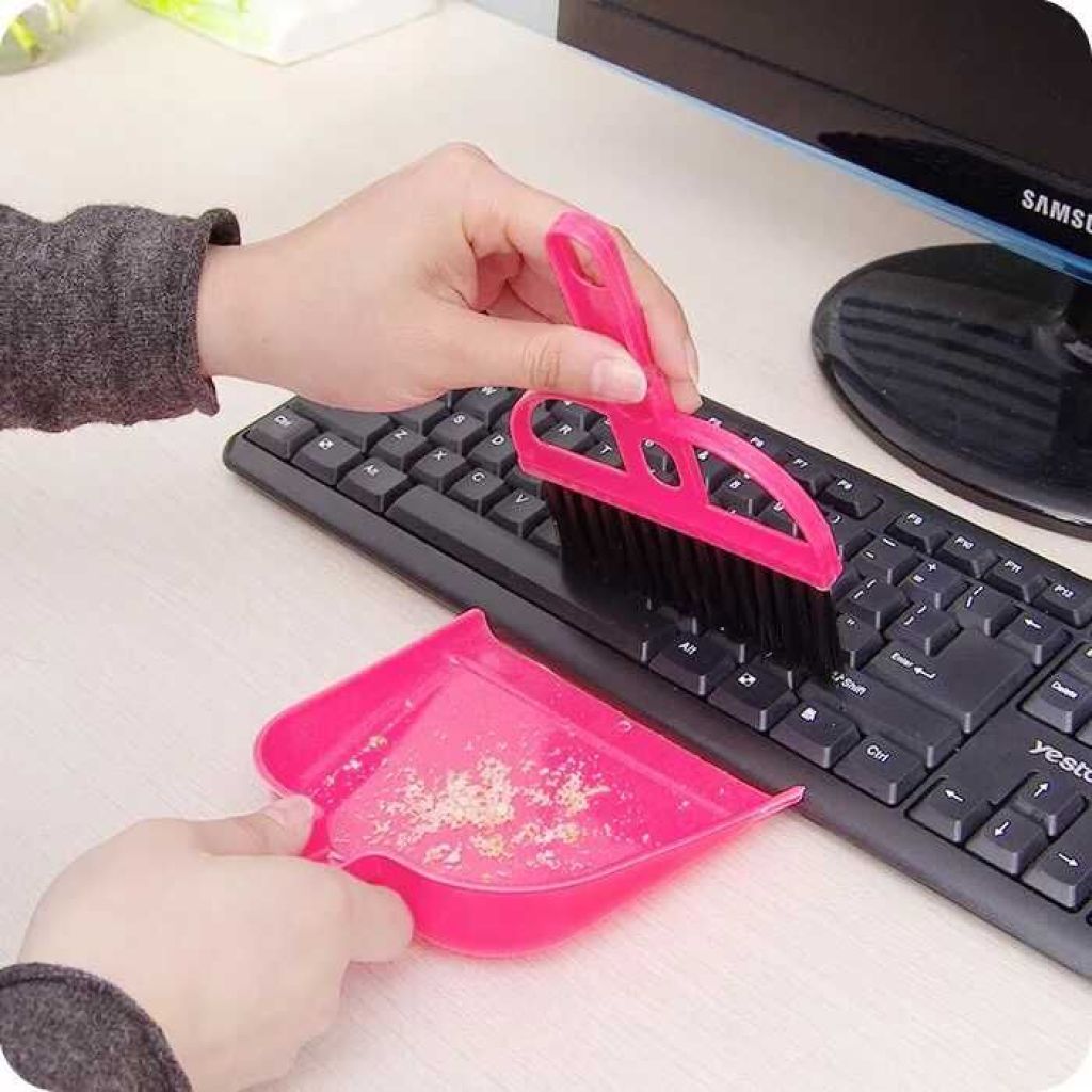 Best-selling mini desktop sweep, cleaning brush, keyboard brush with dustpan and small broom set details Picture
