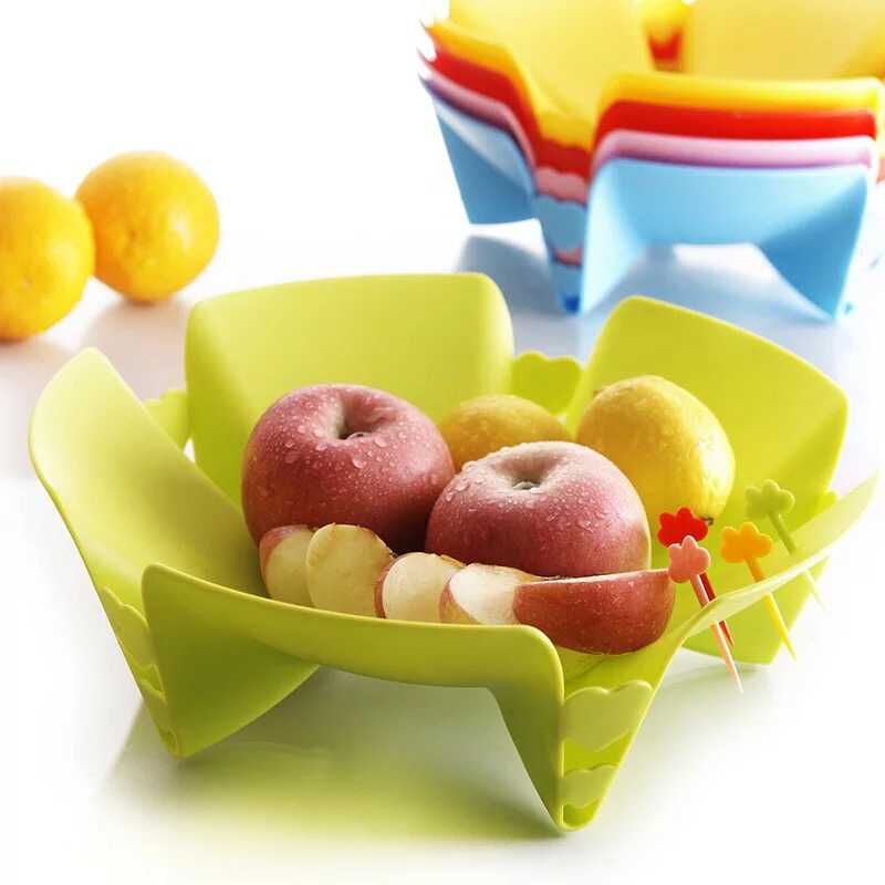 Creative flower-shaped heart-shaped fruit platter with fruit fork candy box, fashionable and colorful plastic fruit platter details Picture