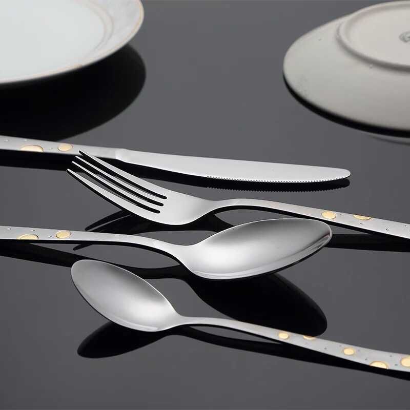 High-end stainless steel creative and cute Western tableware set, thickened gold-plated and frosted Western knife, fork and spoon three-piece set details Picture