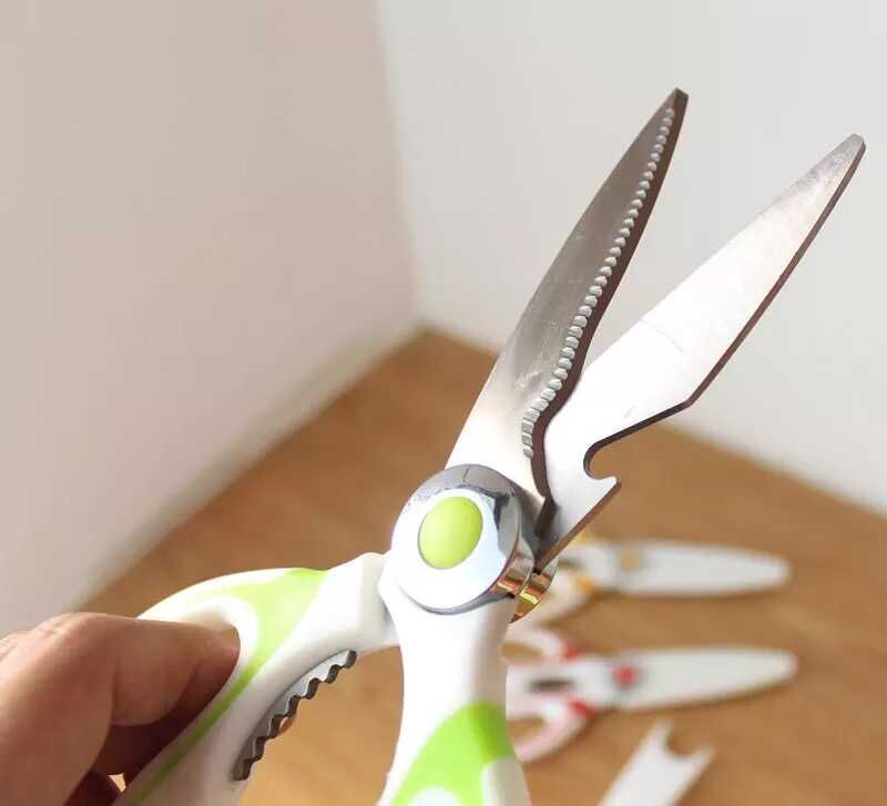 Chicken bone scissors, powerful fish bone scissors, poultry scissors, beer picking and walnut multi-functional kitchen scissors Specification image