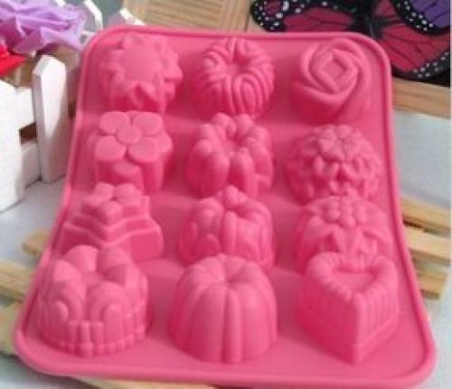 Flower mold silicone cake mold 12 even flower silicone cake mold pudding cookie mold