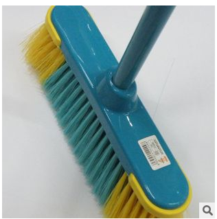 2209 New high-quality and durable plastic broom, a common household two-color broom