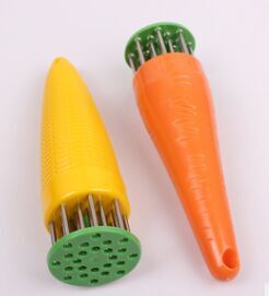 Creative kitchen gadgets and supplies, such as meat tenderizers, steak needles, and street vendors, are all novel and unique