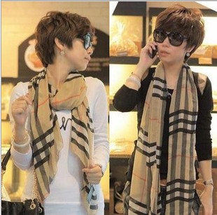 韩国秋冬女格子围巾披肩两用超长英伦格子雪纺丝巾