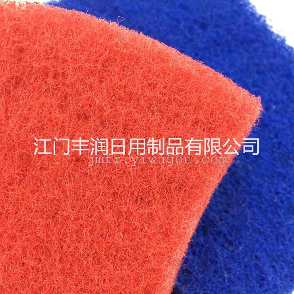 A large waist-shaped scouring pad for cleaning the sink Application Scenario