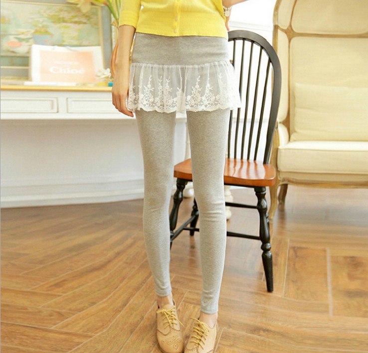 Two small lace one-piece culottes and leggings for slimming in Korean style