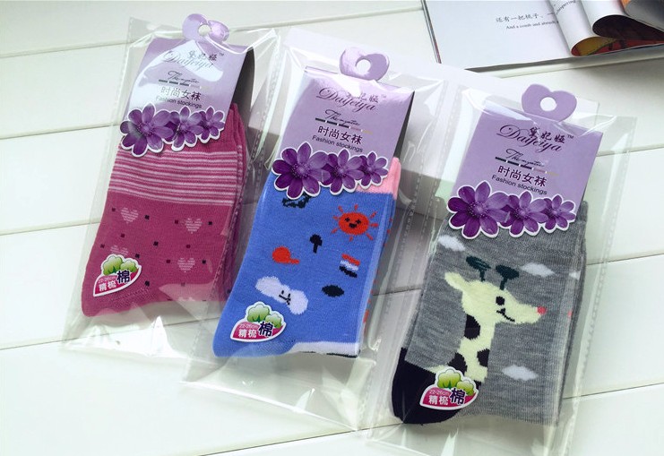 Individually packaged mid-calf women's autumn and winter new warm socks cartoon cotton socks for women Specification image