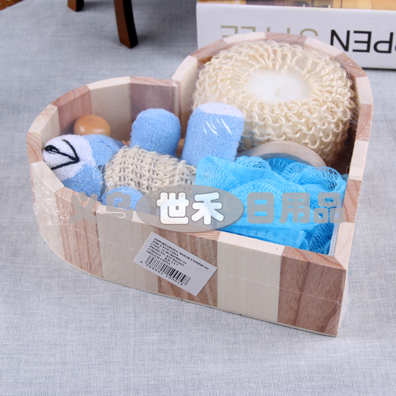 Heart-shaped wooden tub bath four-piece set thumbnail