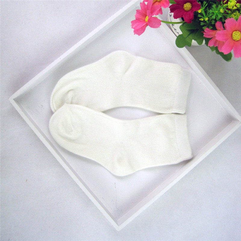 Street vendor cotton baby socks for boys in all four seasons Application Scenario