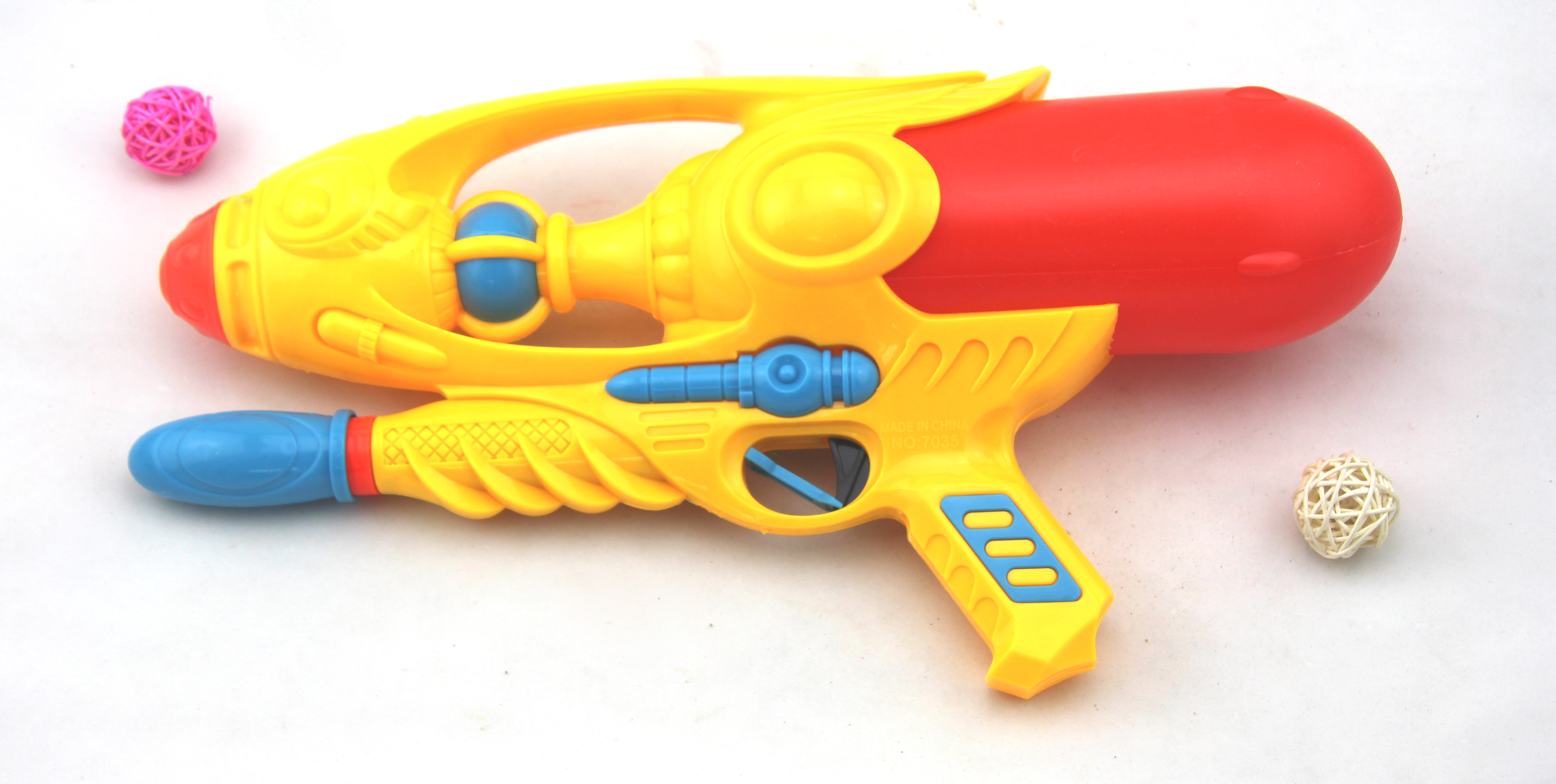 7035 water gun Air pressure water gun details Picture