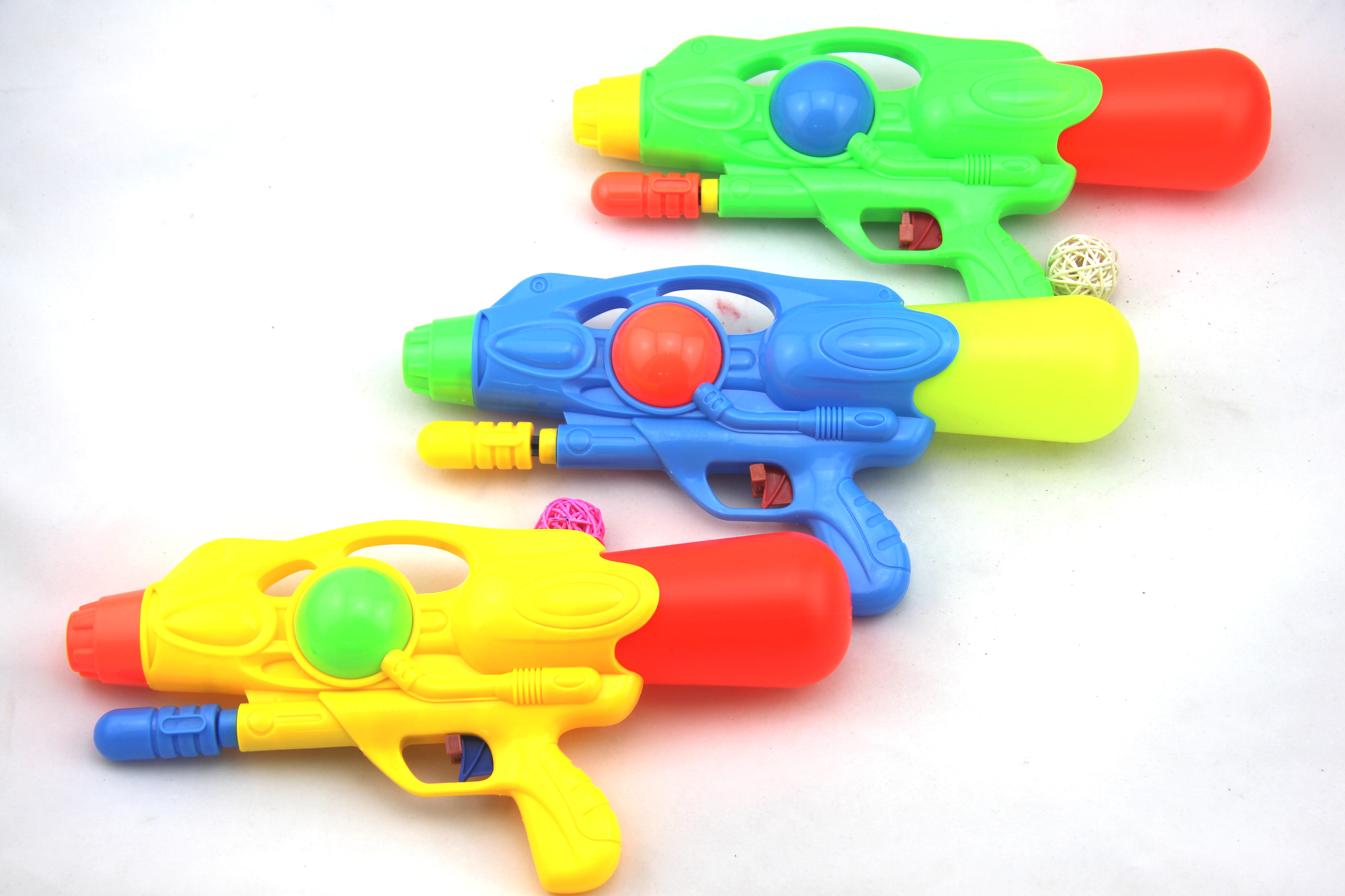 Factory direct sales of 8138 water gun, air pressure water gun Application Scenario