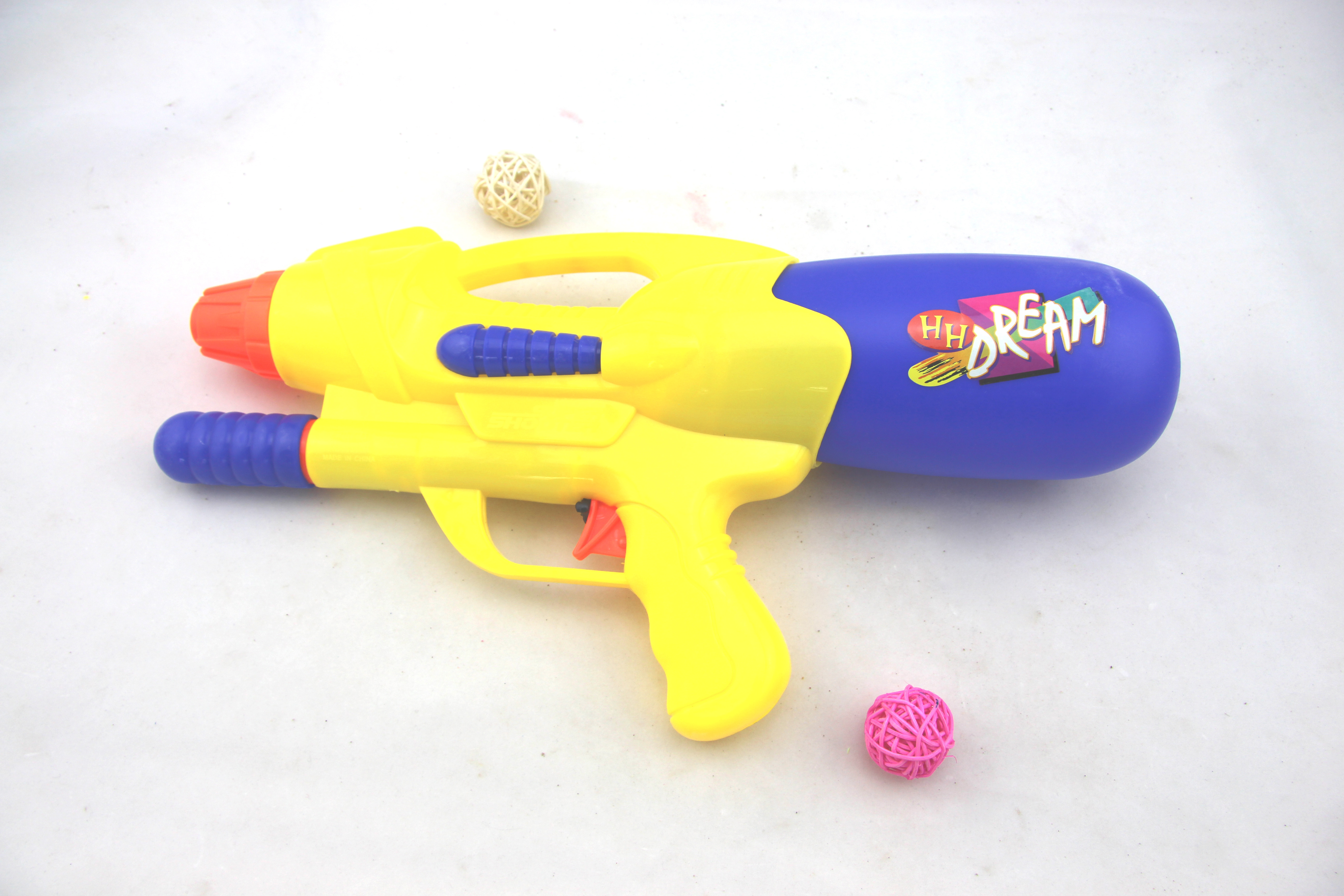 Factory direct sale of Y3006 water gun in red and yellow mixed colors Specification drawing