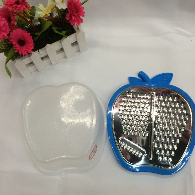 Creative shaped apple vegetable slicer disassembly and assembly of individual OPP bags Application Scenario