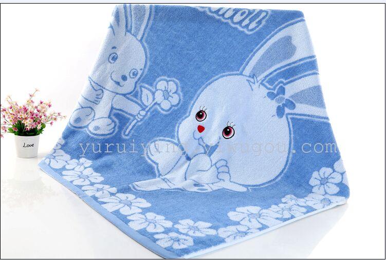 Factory direct sales of multi-layer cartoon white rabbit hugging blankets, children's gauze bath towels, baby towels and hugging blankets Application Scenario