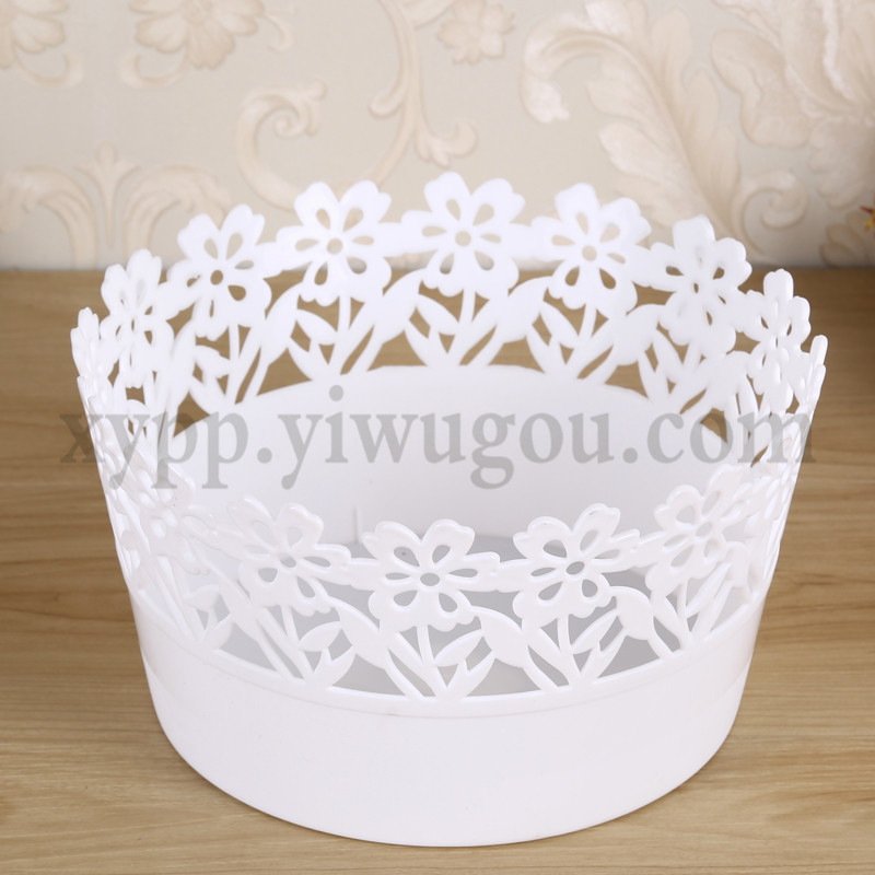 Plastic storage baskets, round storage baskets, organizing baskets, storage baskets, lace trim