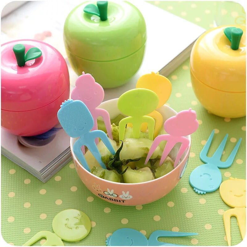 10 cute apples in the kitchen tableware, put into the fruit fork and fruit skewer Specification image