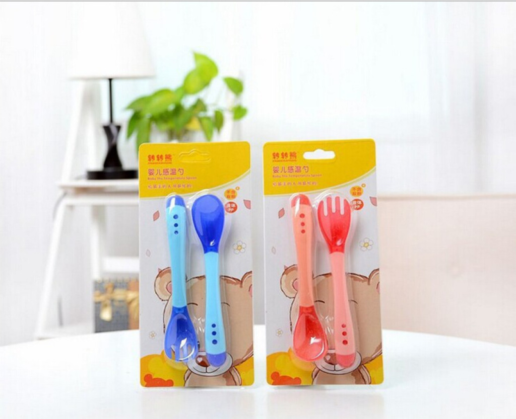Temperature-sensitive silicone soft-tipped soup spoons, baby fork spoons, baby feeding tableware Application Scenario