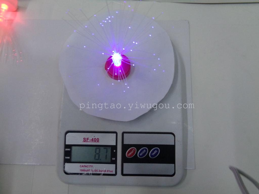 "Free luminous gifts: LED optical fiber candle lamps, romantic couple gadgets, night lights, street stall supply, factory direct sales. Application Scenario