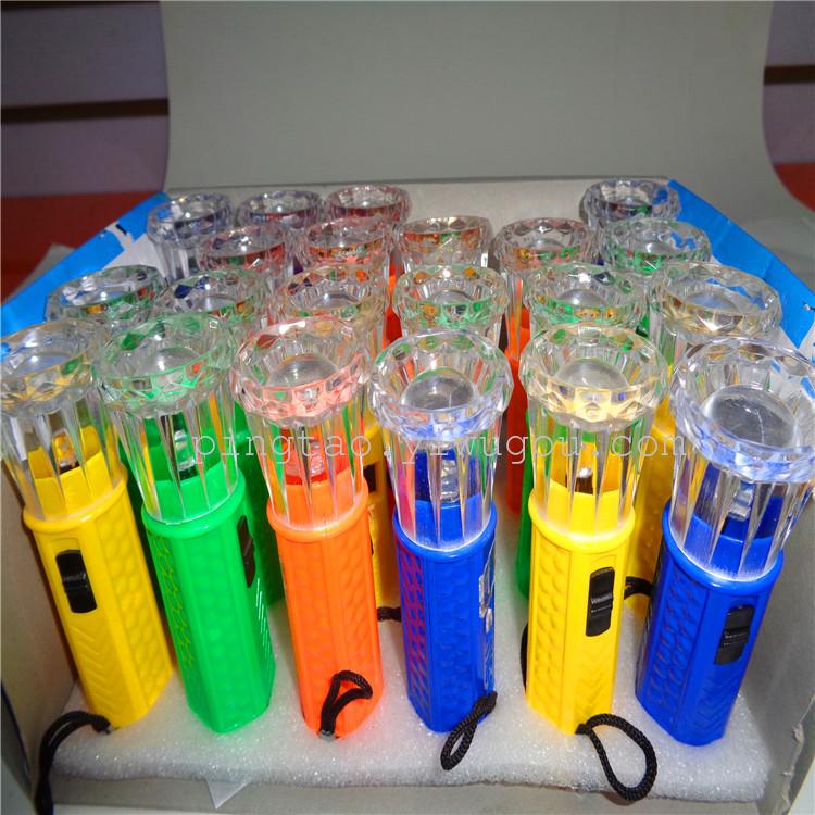 Mini plastic toy keychain light, gift, LED night light, luminous pendant, flashlight factory direct sales