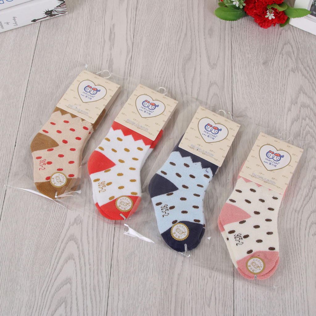 Wholesale of thickened loop socks for men, women and children's warm cotton socks in autumn and winter Application Scenario