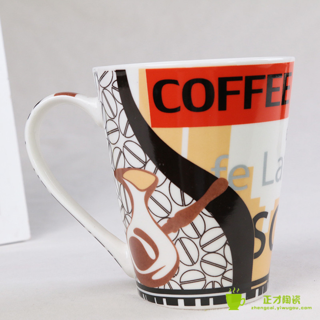 American country-style hand-painted nostalgic, large-capacity retro graffiti European and American ceramic mug details Picture