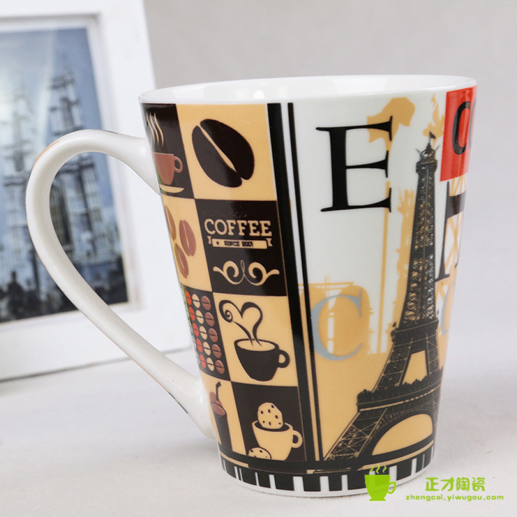 American country-style hand-painted nostalgic, large-capacity retro graffiti European and American ceramic mug Application Scenario