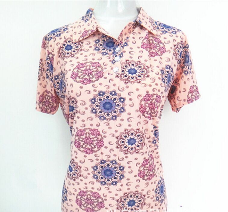 New women's summer short-sleeved T-shirt with ice silk lapel print for middle-aged and elderly women Application Scenario