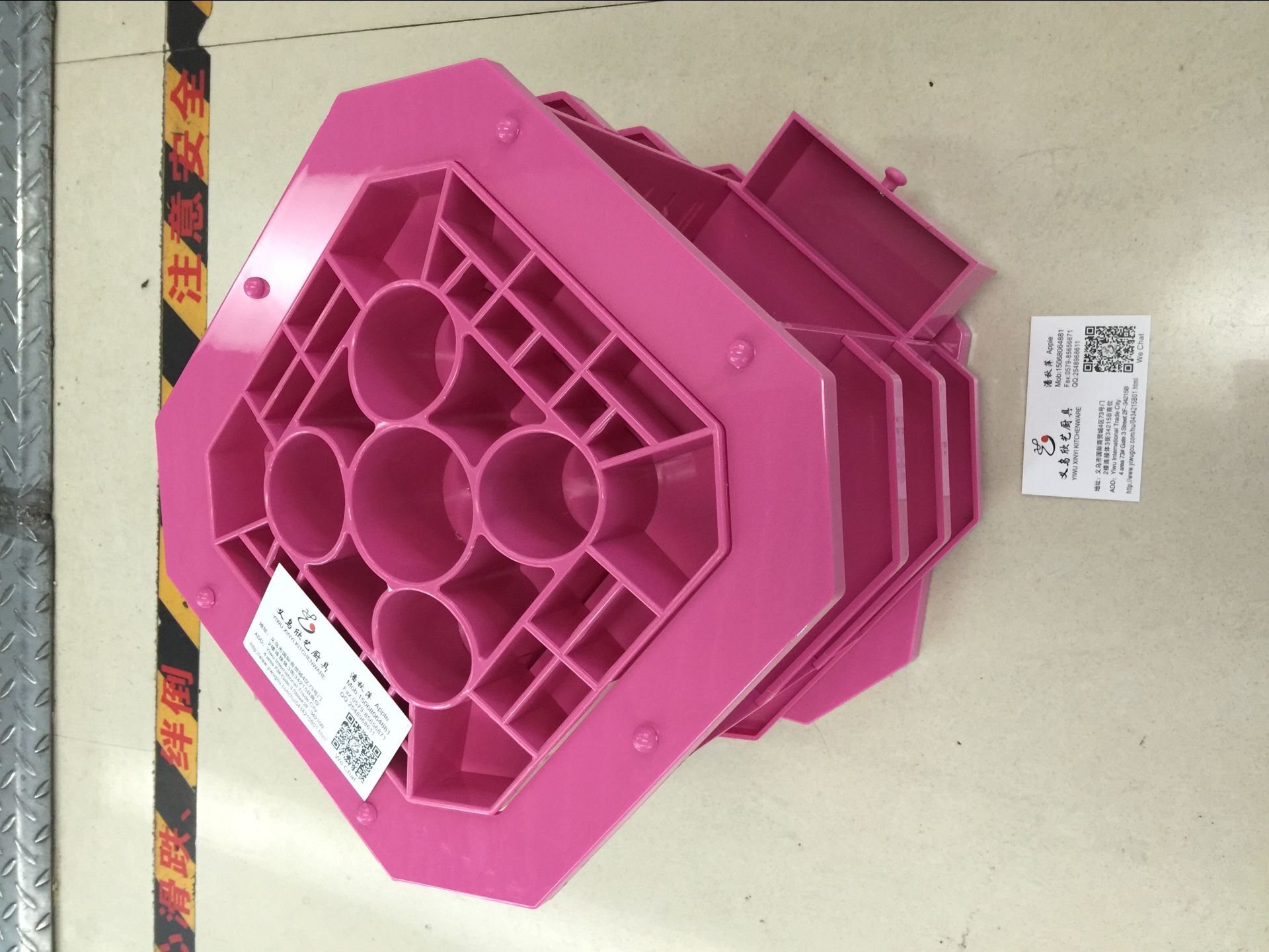 Rotating cosmetic box storage, cosmetic box stand, cosmetic box display stand, new Xinyi genuine product details Picture