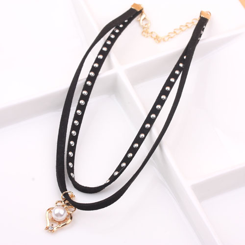 Ribbon collarbone chain, artistic necklace, women's collar, neck necklace, short style Specification image