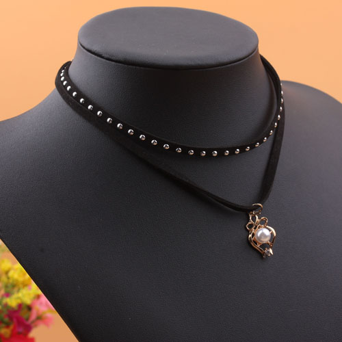 Ribbon collarbone chain, artistic necklace, women's collar, neck necklace, short style details Picture