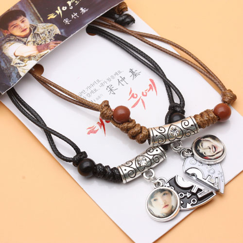 Men's bracelet, Japanese and Korean version couple accessories, leather rope, personalized retro multi-layer student bracelet Specification image