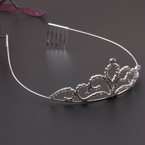 Children's crown headbands, princess headwear, little girl hair accessories Application Scenario