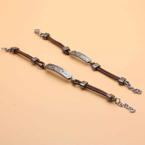 Japanese and Korean version leather rope bracelet, retro cowhide bracelet, men's and women's accessory bracelet Specification image