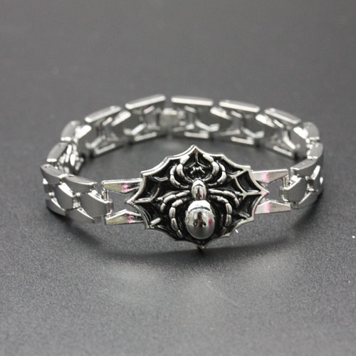 Metal men's watch with bracelet, League of Legends alloy bracelet accessory Application Scenario