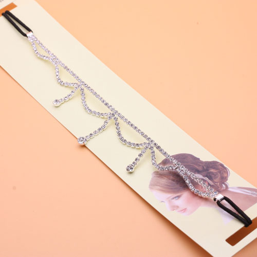 In South Korea, there are popular elastic women's hair bands, headbands, forehead chains and rhinestone headbands