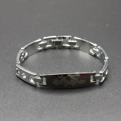 Metal men's watch with bracelet, League of Legends alloy bracelet accessory details Picture