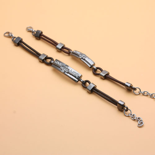 Japanese and Korean version leather rope bracelet, retro cowhide bracelet, men's and women's accessory bracelet Specification image