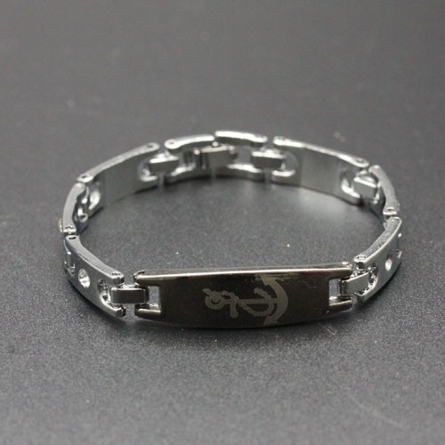 Metal men's watch with bracelet, League of Legends alloy bracelet accessory