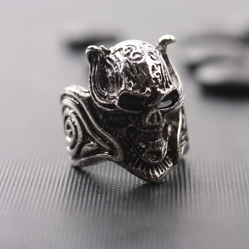 Punk-style military ring, titanium steel core sapphire ring, men's powerful retro ring details Picture