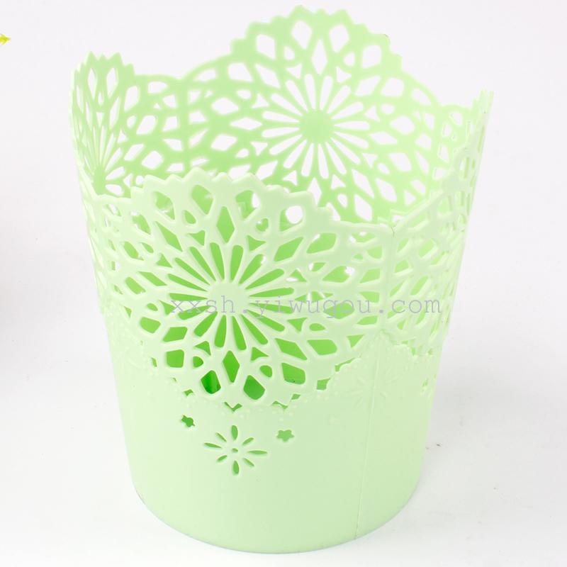 The 1820 storage basket is a special storage basket for desks, office desks, beds, cabinets and small items details Picture