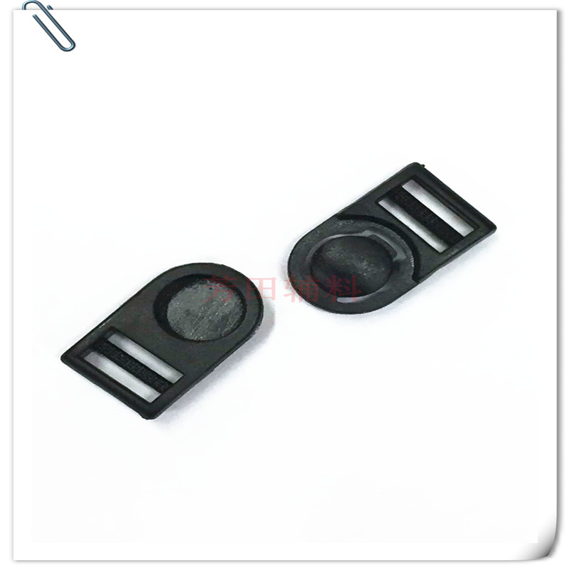 Rotate the inner diameter left and right to insert the safety buckle of the bag, the webbing buckle and the schoolbag buckle Specification image
