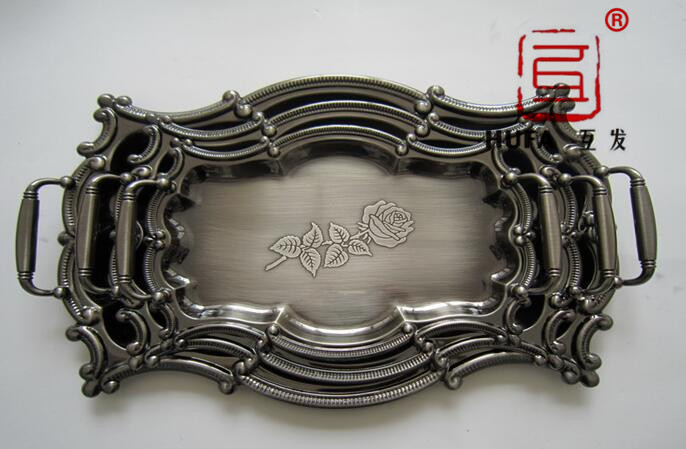 Grape flower square plate, black nickel-plated three-piece set, artistic plate