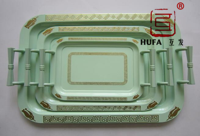 The flat-edged square plate is sprayed with a light red color. Off-white. Light green. Black. Three-piece set Specification image