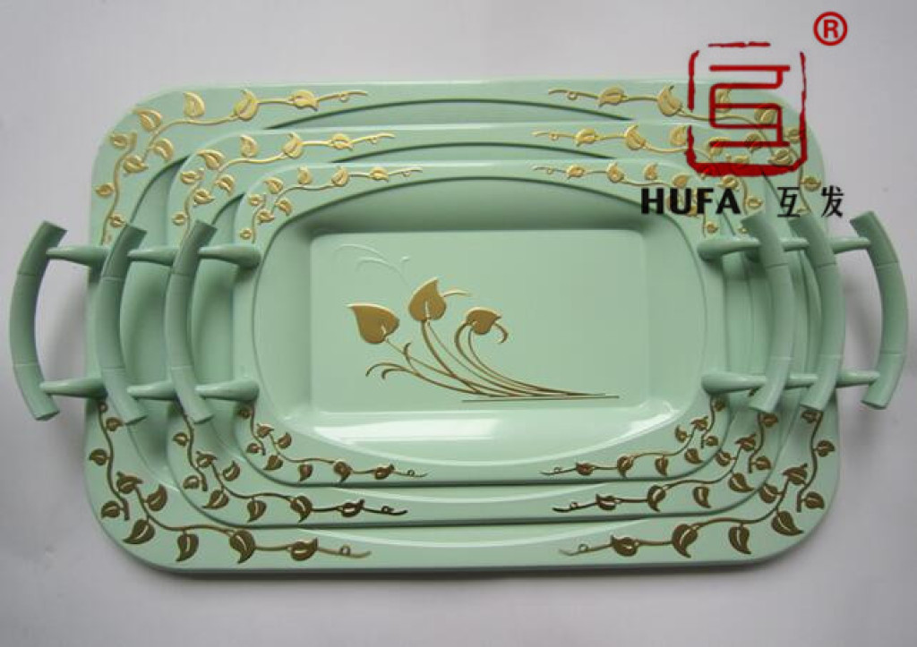 The egg-shaped square plate is sprayed with light red. Off-white. Light green. Black Arabic art plate Application Scenario