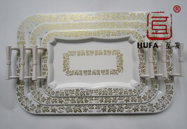 The Cuihua square plate is sprayed with a light red color. Beige, light green and black three-piece set Application Scenario