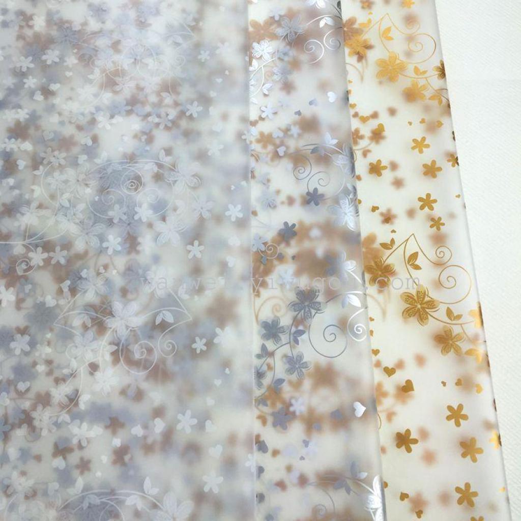 Printed small flower matte paper, flower packaging material, wedding supplies Application Scenario