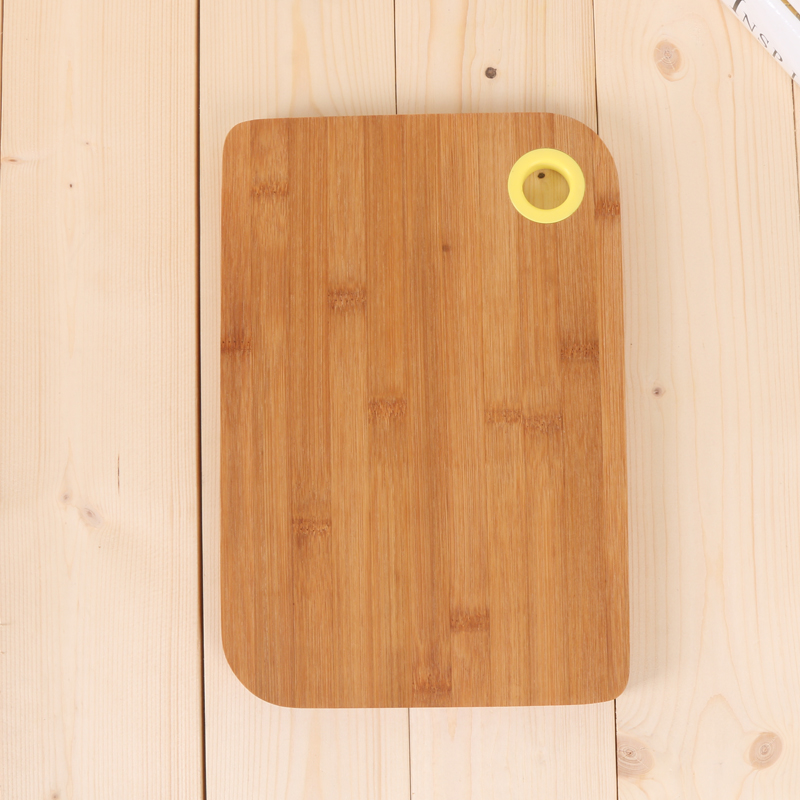 Cutting board, rectangular adhesive board, solid wood knife board, cutting board, silicone anti-slip hole Application Scenario